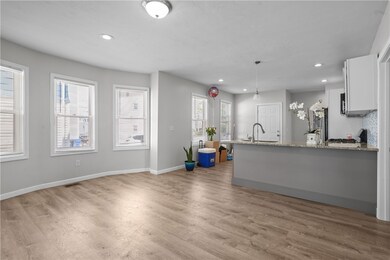 12 Magnolia St, Pawtucket, RI 02860 - photo 5