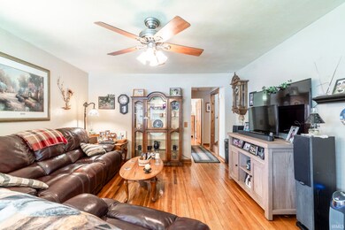 10622 Walnut St, Leo, IN 46765 - photo 5