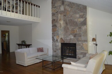 29 Wexford Ct unit 5-5, Lenox, MA 01240 - photo 3