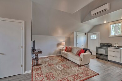 205 E Scott St, Tuscola, IL 61953 - photo 2