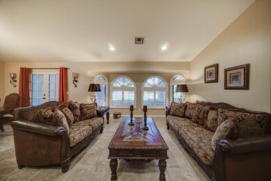 8133 S Palm Dr-6