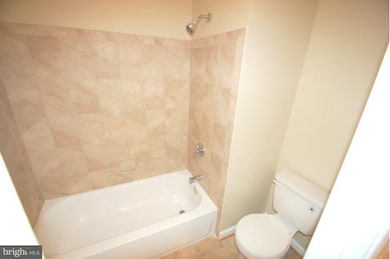 6747 Leeds Manor Rd, Marshall, VA 20115 - photo 7