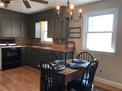 913 N 29th St, Mattoon, IL 61938 - photo 3