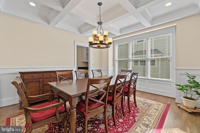 2207 Beacon Ln, Falls Church, VA 22043 - photo 7