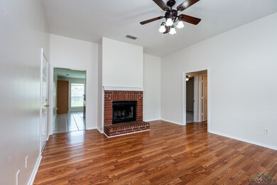 1717 Emily Ln, Kilgore, TX 75662 - photo 6