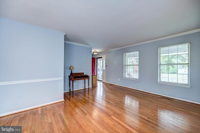 3005 Emerald Chase Dr, Herndon, VA 20171 - photo 7