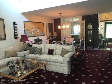 110 Duck Hollow Cir, Stroudsburg, PA 18360 - photo 2