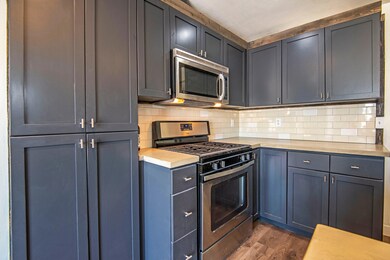 2135 NW Kingwood Ave, Redmond, OR 97756 - photo 6