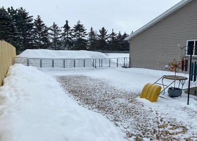 604 8th St W, Park Rapids, MN 56470 - photo 2