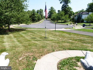 442 Amity Ln, North Wales, PA 19454 - photo 2