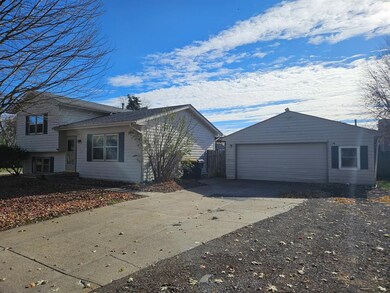 160 Corene Ave, Waukee, IA 50263 - photo 4