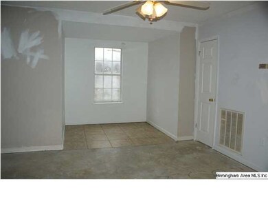 LIVING ROOM VIEW II