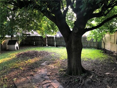 825 Plymouth Ct NW, Canton, OH 44703 - photo 2