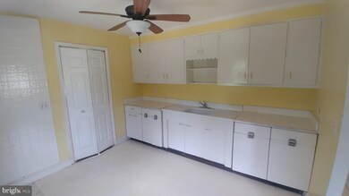 4217 Belvoir Rd, Marshall, VA 20115 - photo 3