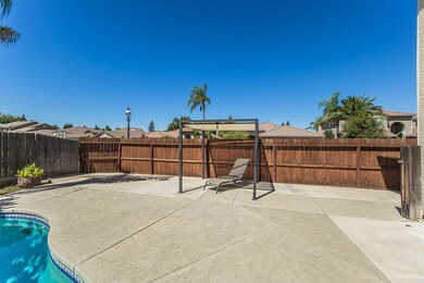 2438 Powers Ave, Clovis, CA 93619 - photo 6