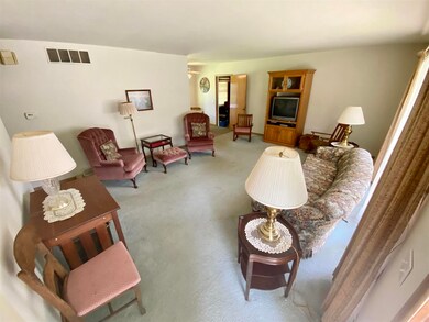 411 E Union St, Virginia, IL 62691 - photo 3