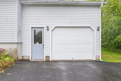 33 McLaughlin Circle_105