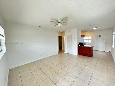 990 Phippen Waiters Rd unit 1, Dania, FL 33004 - photo 3