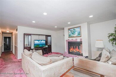 38 Bleeker Place, Staten Island, NY 10314 - photo 5