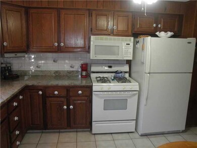 Kitchen. Other Side of Kitchen!