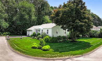 54 Novelty Rd, Warwick, RI 02889 - photo 4