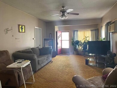 1325 N Oklahoma Ave, Okmulgee, OK 74447 - photo 4