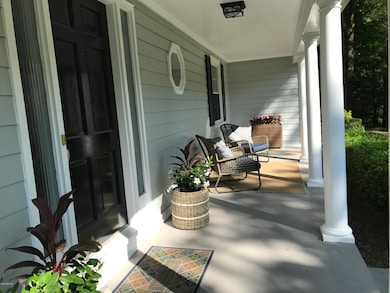 52 Ethan Allen Ln, Stamford, CT 06903 - photo 3