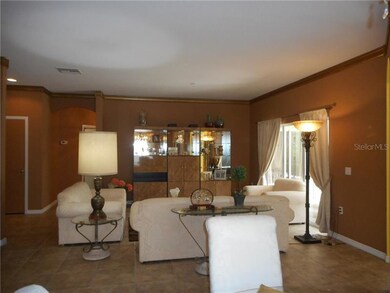 LARGE GREAT ROOM OPEN TO DINING ROOM