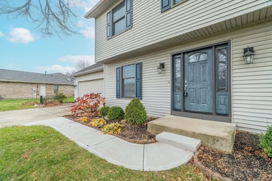 830 Pinehurst Dr, Tipp City, OH 45371 - photo 3