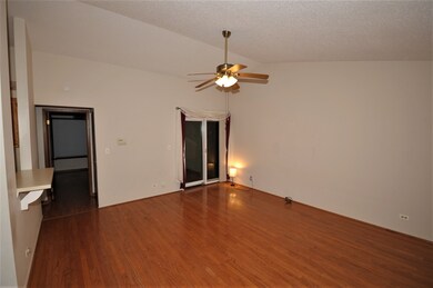 2064 Navarone Dr, Naperville, IL 60565 - photo 6