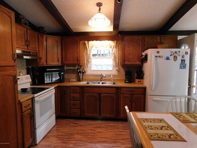 526 Big Oak Rd, Canadensis, PA 18325 - photo 6