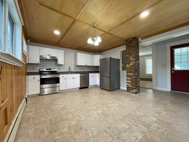 156 Autumn St, Rochester, NH 03868 - photo 3