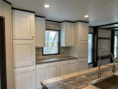 501 Private Road 3823, Springtown, TX 76082 - photo 6