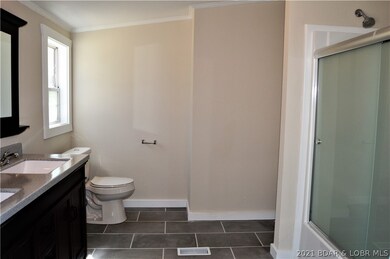 Large master bath with double vanity