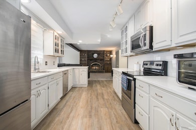 25578 Thornberry Ct, Elkhart, IN 46517 - photo 4