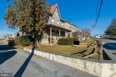 980 Martindale Rd, Ephrata, PA 17522 - photo 3