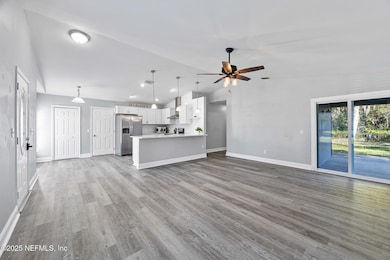 1672 Sandy Hollow Loop, Middleburg, FL 32068 - photo 7