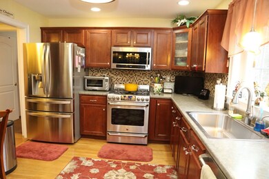 8 Jean Dr, Seabrook, NH 03874 - photo 4