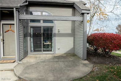 4052 Saint Andrews Ct unit 3, Canfield, OH 44406 - photo 2