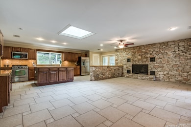 20686 Scenic Loop Rd, Helotes, TX 78023 - photo 4