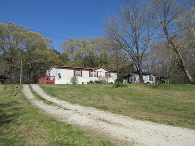 1040 Travis Boyd Rd, Mansfield, TN 38236 - photo 2