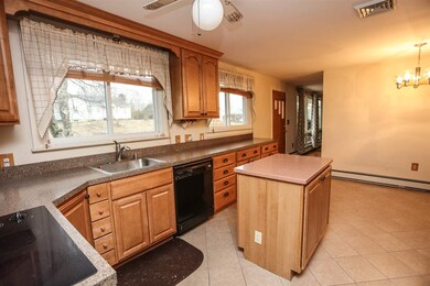 134 Crosbie St, Manchester, NH 03104 - photo 3