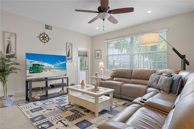 Living Room - Lanai Access