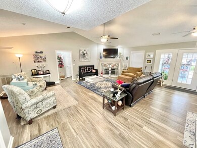 191 River Chase Dr, Bainbridge, GA 39819 - photo 2