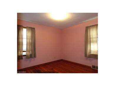 BEDROOM  2
