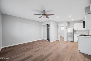 3025 N 32nd St unit 23, Phoenix, AZ 85018 - photo 2