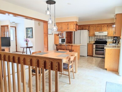 99 Fox Run Cir, Lyndonville, VT 05851 - photo 4