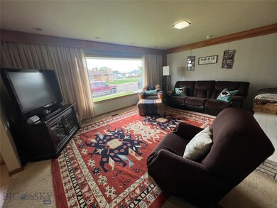 Main level living room