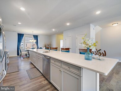 9741 Tealbriar Dr unit 250, Upper Marlboro, MD 20772 - photo 4