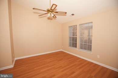 8615 Walcott Ct, Manassas, VA 20111 - photo 2